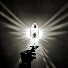 Load image into Gallery viewer, Eagle Shaped Wall Lamp